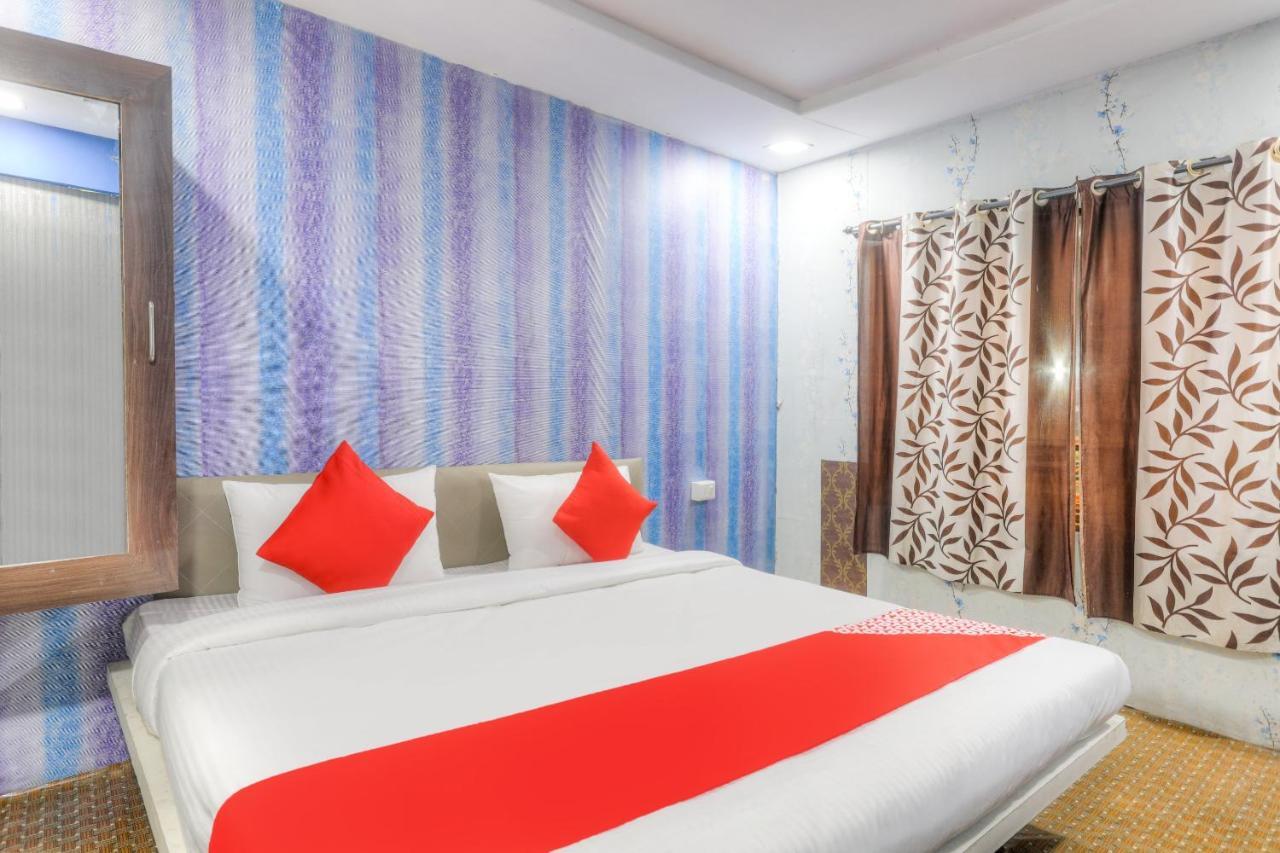 Oyo 48896 K2 - Garden Hotel Indore Buitenkant foto